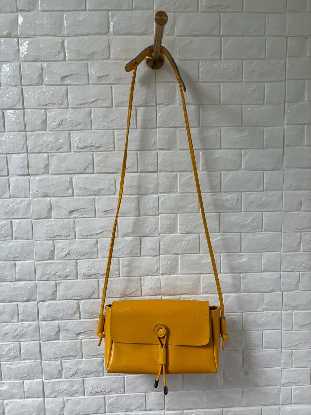 Crossbody yellow bag